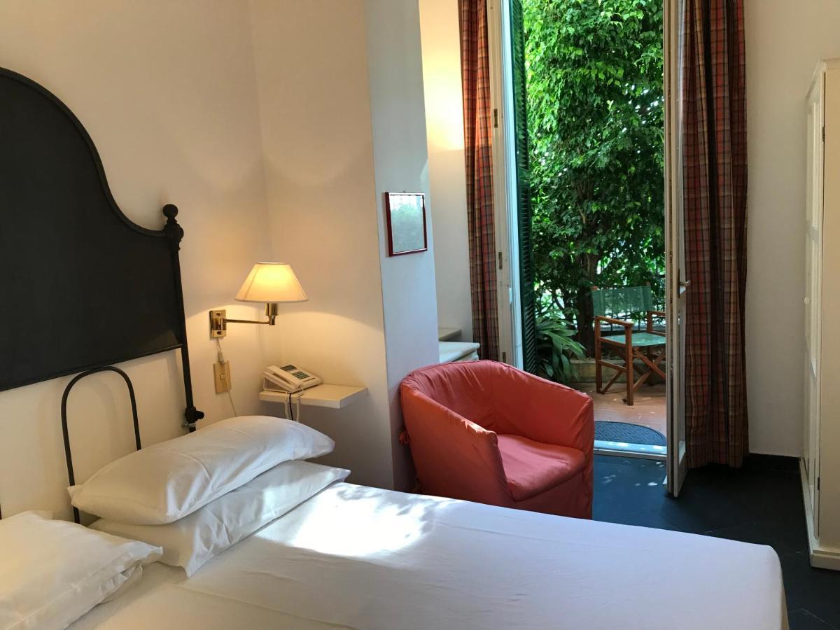 Hotel Beau Rivage Alassio Eksteriør billede