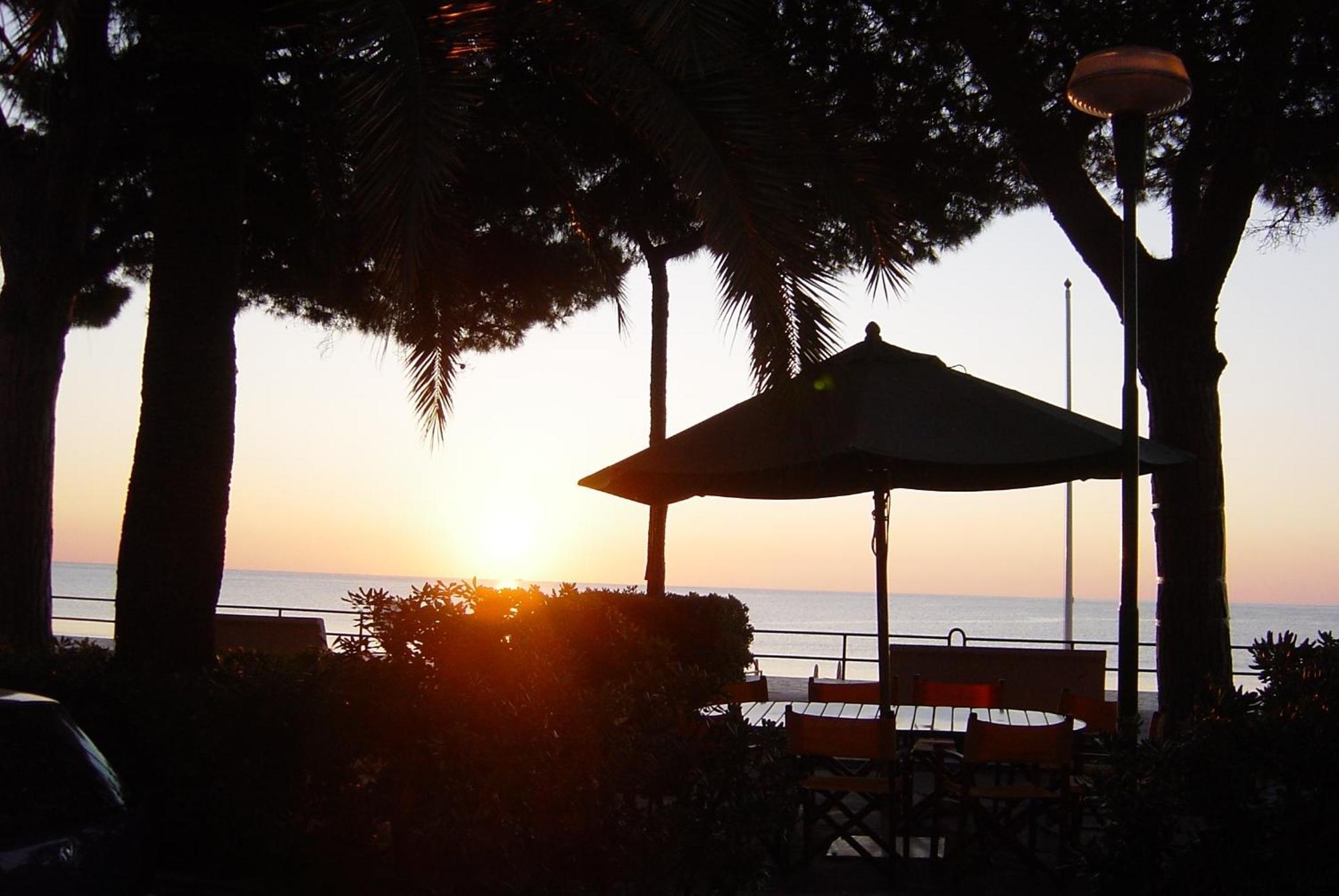 Hotel Beau Rivage Alassio Eksteriør billede