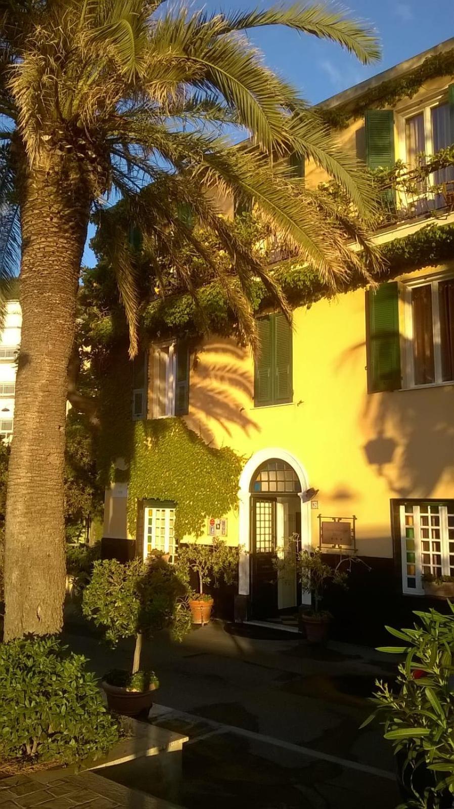 Hotel Beau Rivage Alassio Eksteriør billede