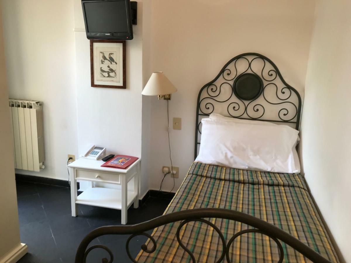Hotel Beau Rivage Alassio Eksteriør billede